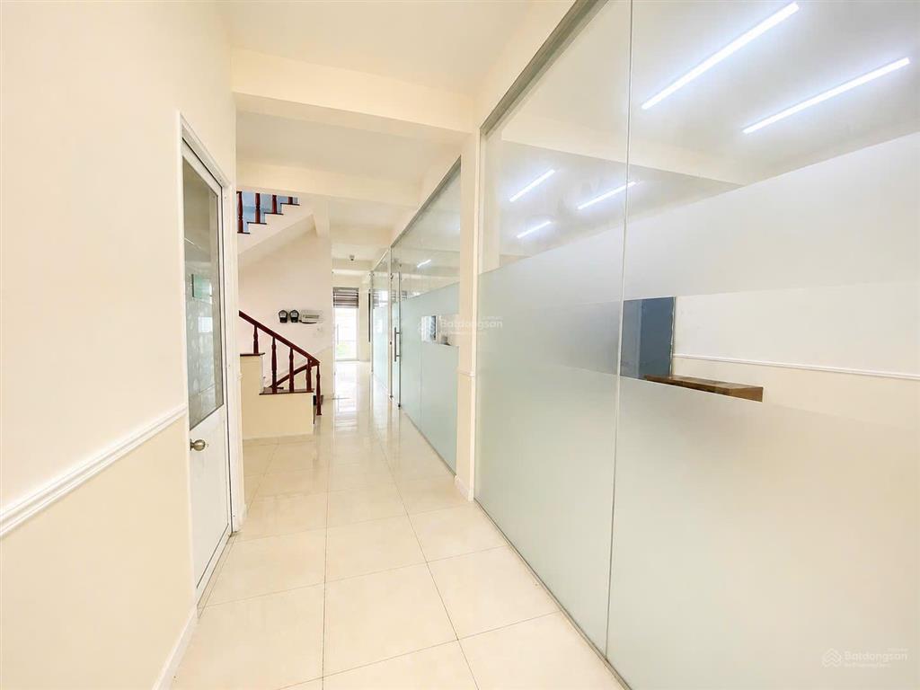 Cho thuê văn phòng mặt tiền nguyễn hữu cảnh 35m 7,5 triệu/tháng