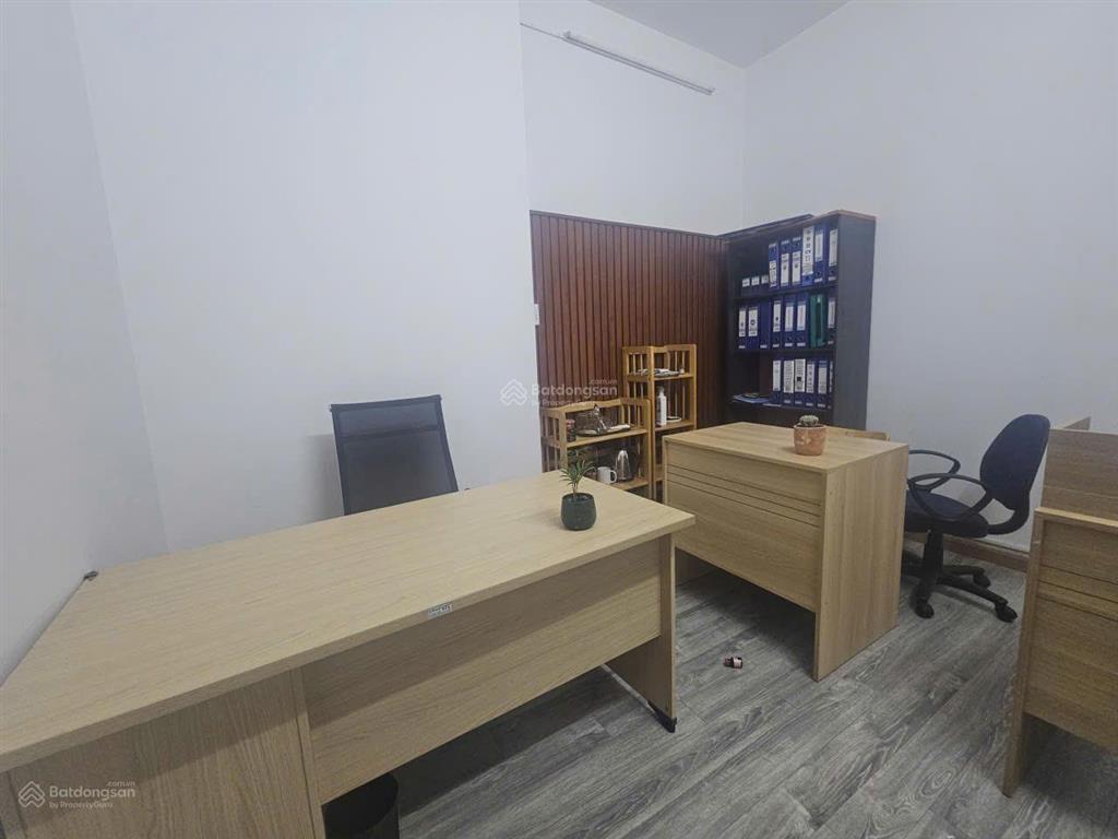 Cho thuê phòng làm việc mặt tiền nguyễn hữu cảnh 15m 3,5 triệu/tháng