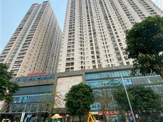 Chính chủ thiện chí bán, giá tốt, căn 2pn2wc hướng ban công đông nam đẹp mát nhất toà