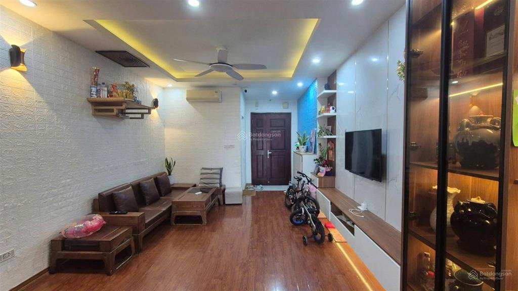 Cho thuê căn hộ toà gemek 1 full nội thất giá tốt