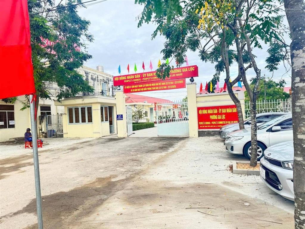 490tr, gần bên ủy ban phường gia lộc 5x18m có thổ cư đường bê tông