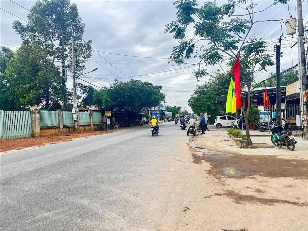 490tr, gần bên ủy ban phường gia lộc 5x18m có thổ cư đường bê tông