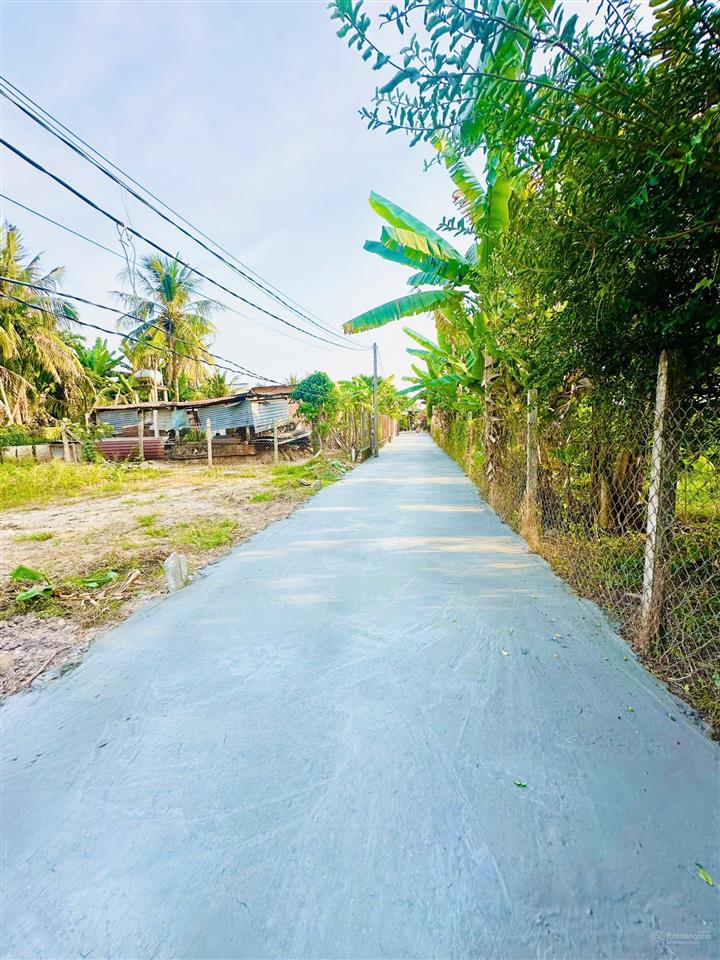 490tr, gần bên ủy ban phường gia lộc 5x18m có thổ cư đường bê tông