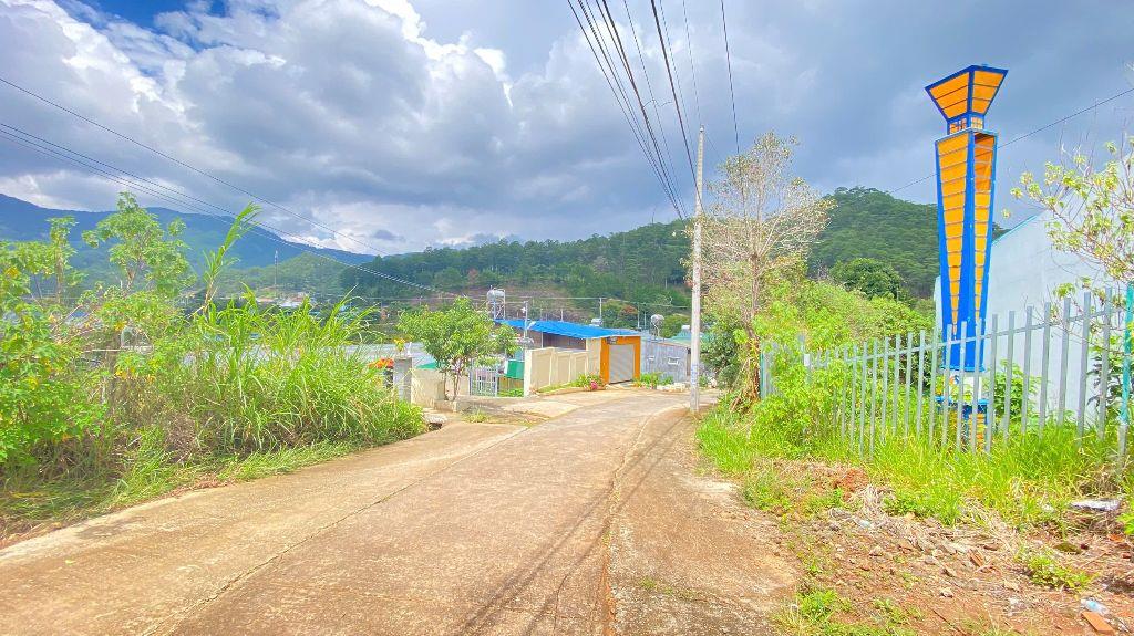 Bán hơn 4 sào gần giáp resot đôi dép hiệp an - ven đà lạt