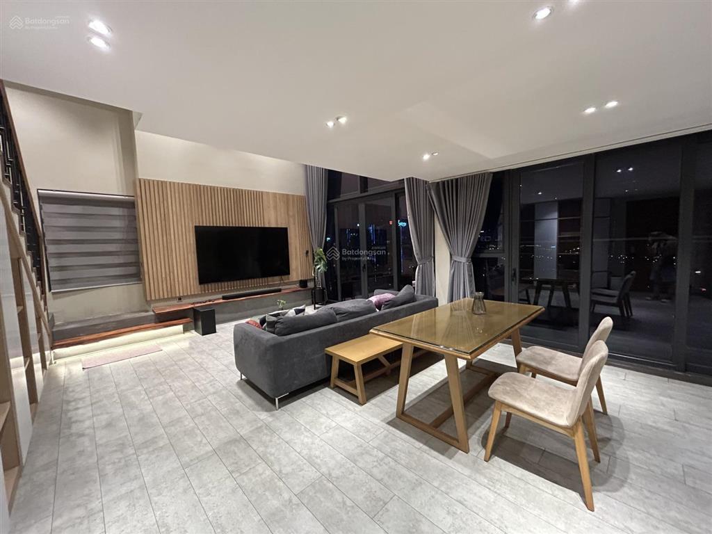 Chính chủ cho thuê căn duplex pentstudio 2 ngủ 95m2 đầy đủ nội thất vào ở ngay