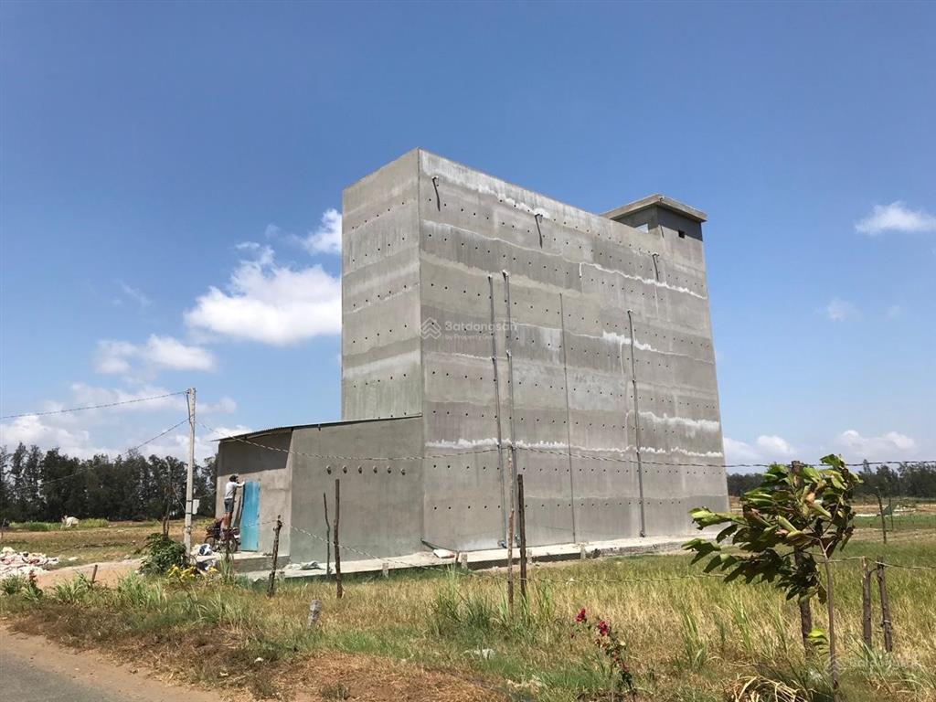 Cần bán 878m2 đất mặt tiền nhựa (có 300m2 thổ cư) biển nhà mát, phường trường long hòa, duyên hải