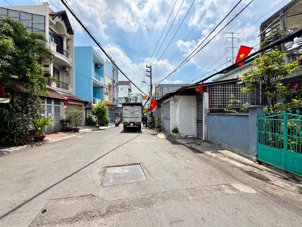 [H2602] Nhà ngang 10m nở hậu sát Emart Phan Văn Trị. Giá 29.x tỷ 💎