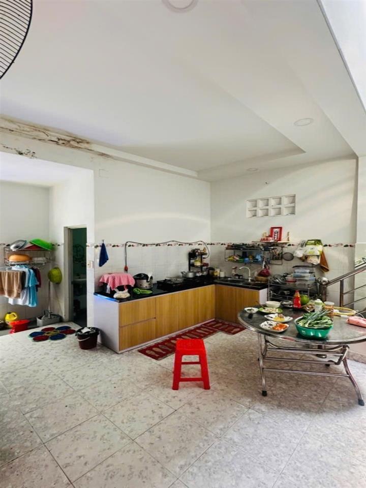 [H2685*] Nhà 2 Tầng Diện Tích Khủng 180m2 Sát Chợ Cầu - Giá 9.x Tỷ