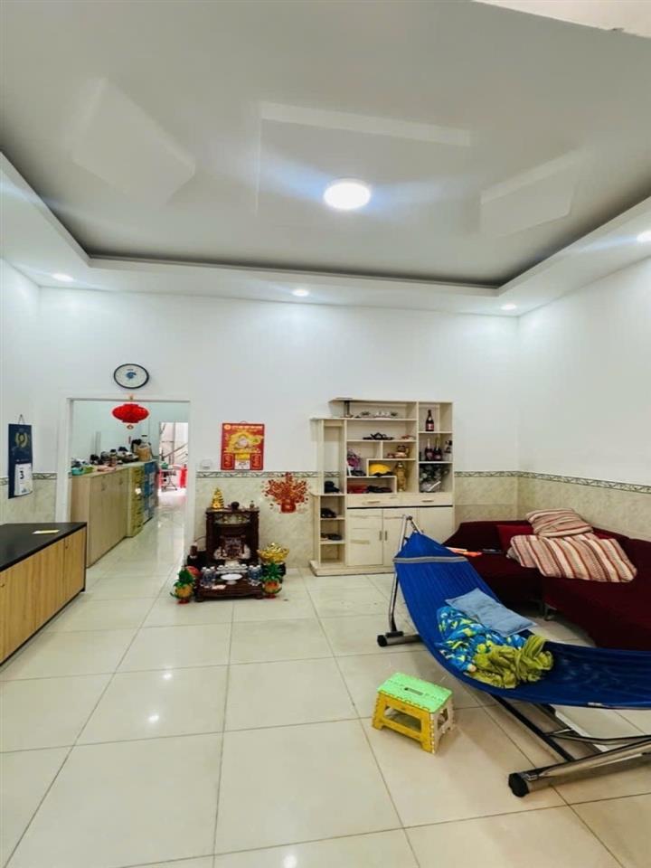 [H2685*] Nhà 2 Tầng Diện Tích Khủng 180m2 Sát Chợ Cầu - Giá 9.x Tỷ