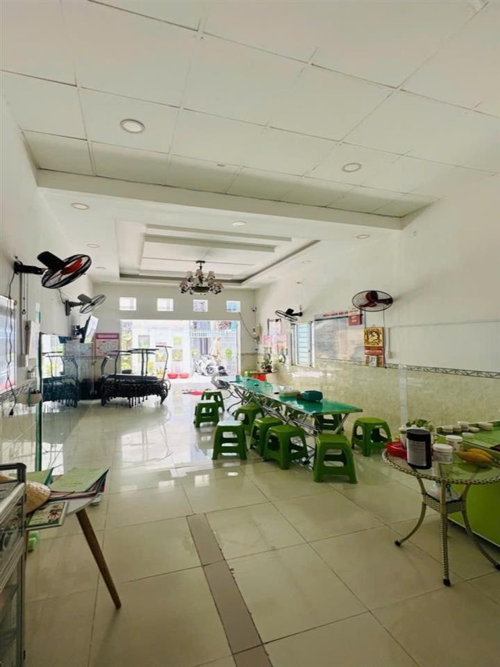 [H2685*] Nhà 2 Tầng Diện Tích Khủng 180m2 Sát Chợ Cầu - Giá 9.x Tỷ