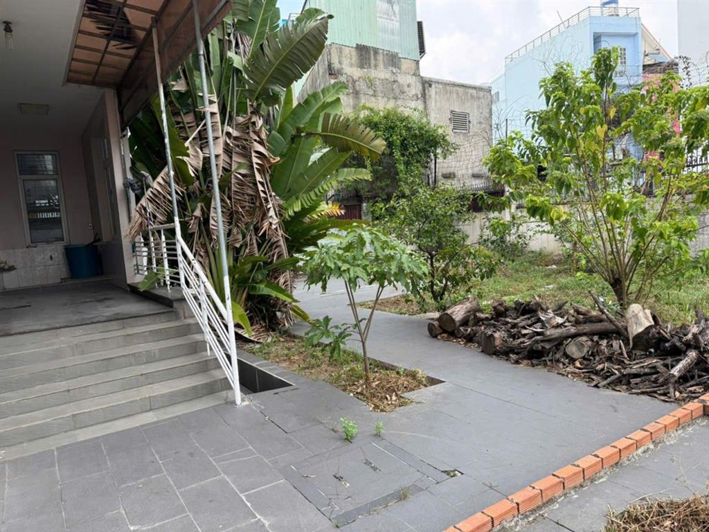H2756* - Biệt thự 1053m2 mặt tiền Lê Thị Riêng sát Gò Vấp, giá 7x tỷ
