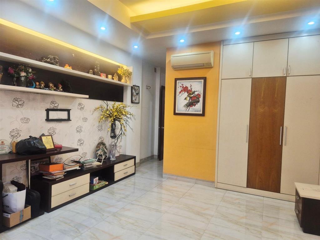 H2792* Mặt tiền 4T sát Chợ Hạnh Thông Tây, 10.x Tỷ