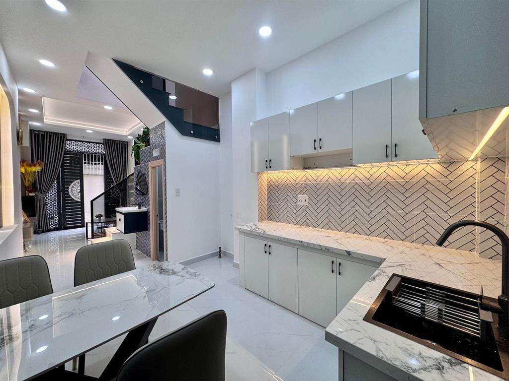[H2909] Nhà mới ở ngay sát Chợ An Nhơn Lê Đức Thọ, 3.x tỷ