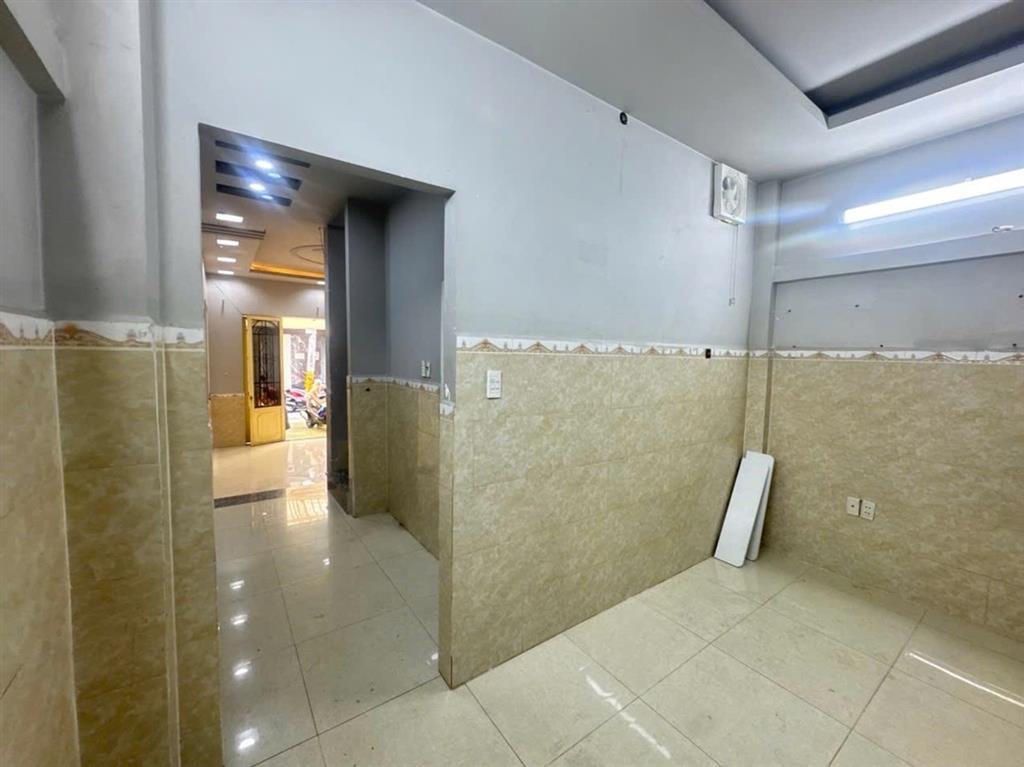 [H3040] Nhà vuông vức gần Emart Phan Huy Ích - Giá 6.x Tỷ