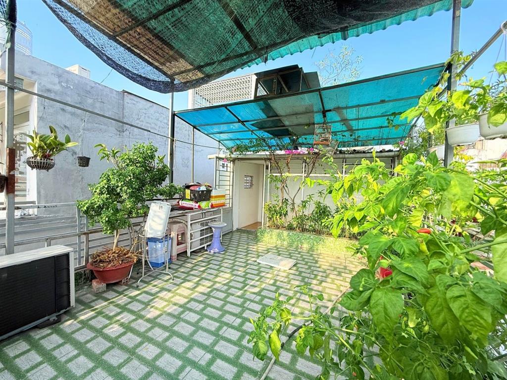 K2251 - Nhà sát Lotte Mart, giá "ngộp" sâu!