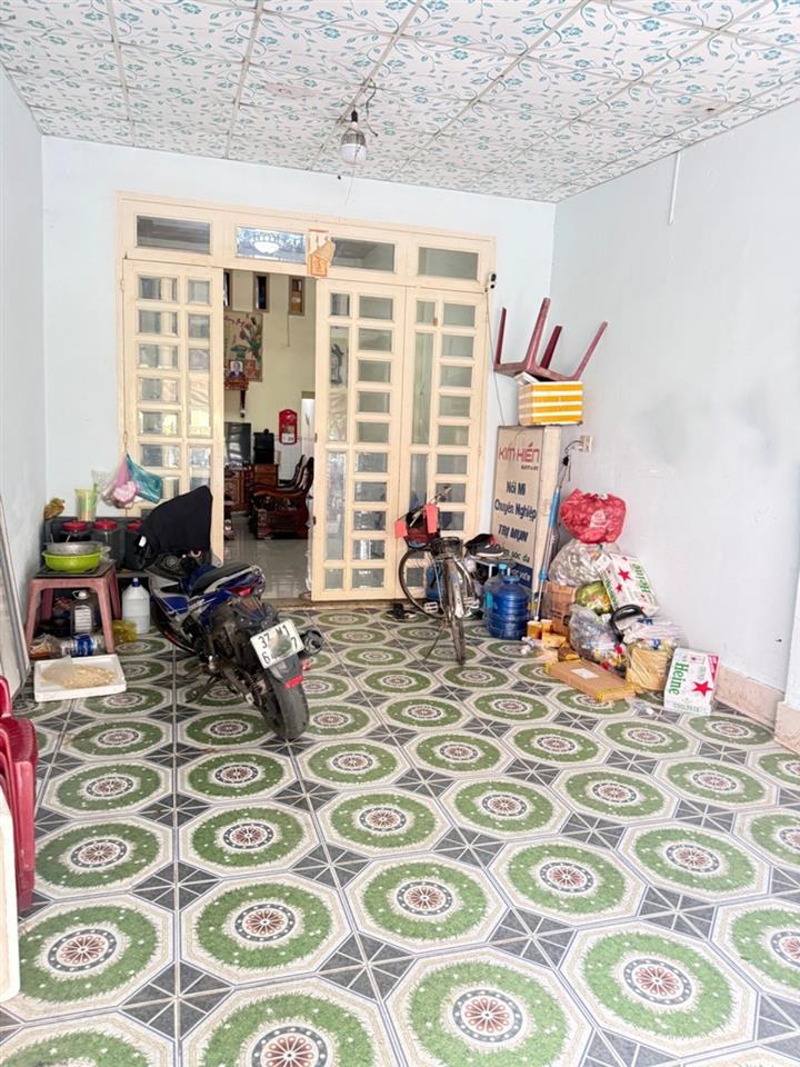 [K2893*] Bán đất tặng nhà vuông vức gần Đ.Học Kinh Tế Luật – Giá 8.x tỷ