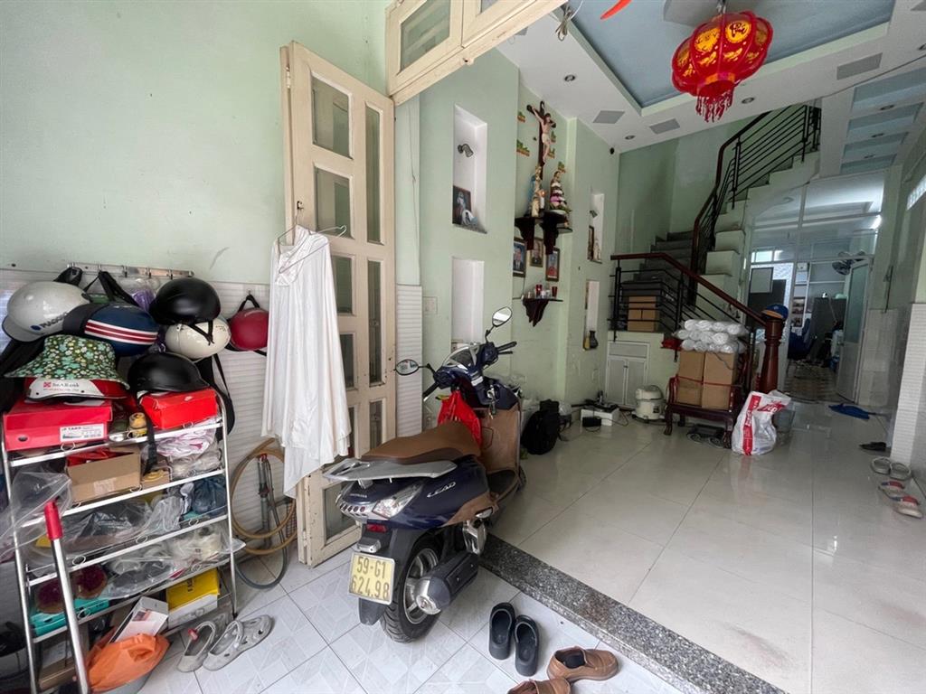 [K2935*] Nhà 3T mới hẻm ô tô né cạnh Chợ Xóm Mới, 3.1x21m, 5.x tỷ