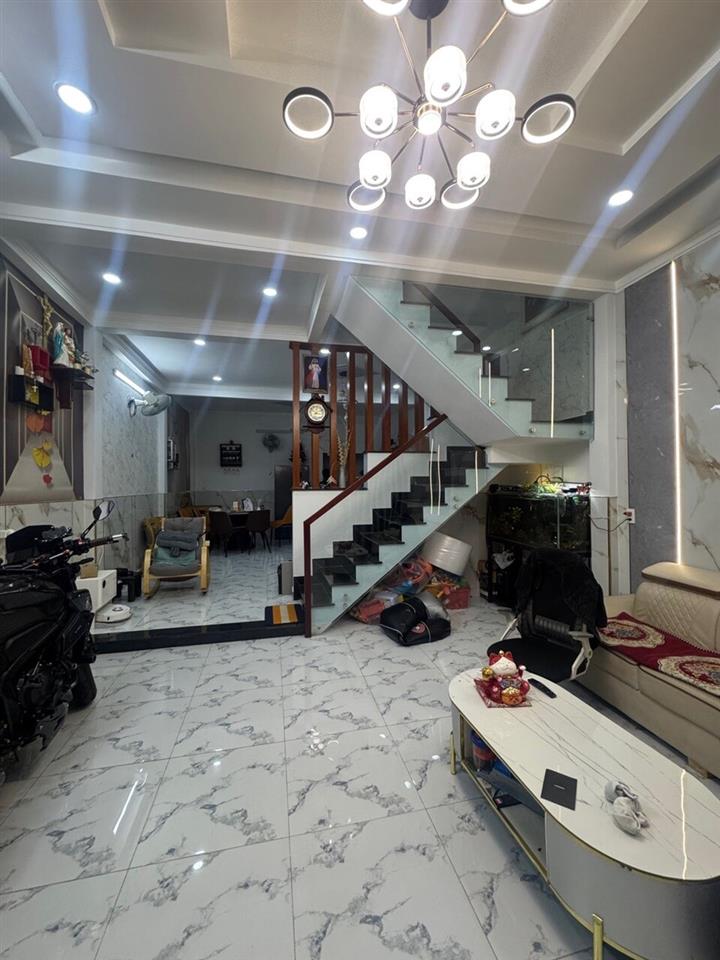 K3030  Nhà Rẻ Nở hậu 5.4m 2T Ở Ngay gần Emart Phan Huy Ích, Giá 6.x Tỷ