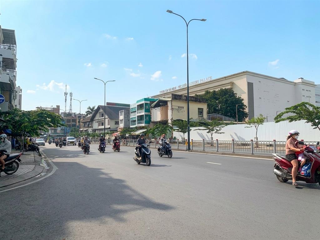 [T2399] MẶT TIỀN LÔ GÓC ĐƯỜNG 30M KHỦNG - KINH DOANH ĐA NGÀNH!
