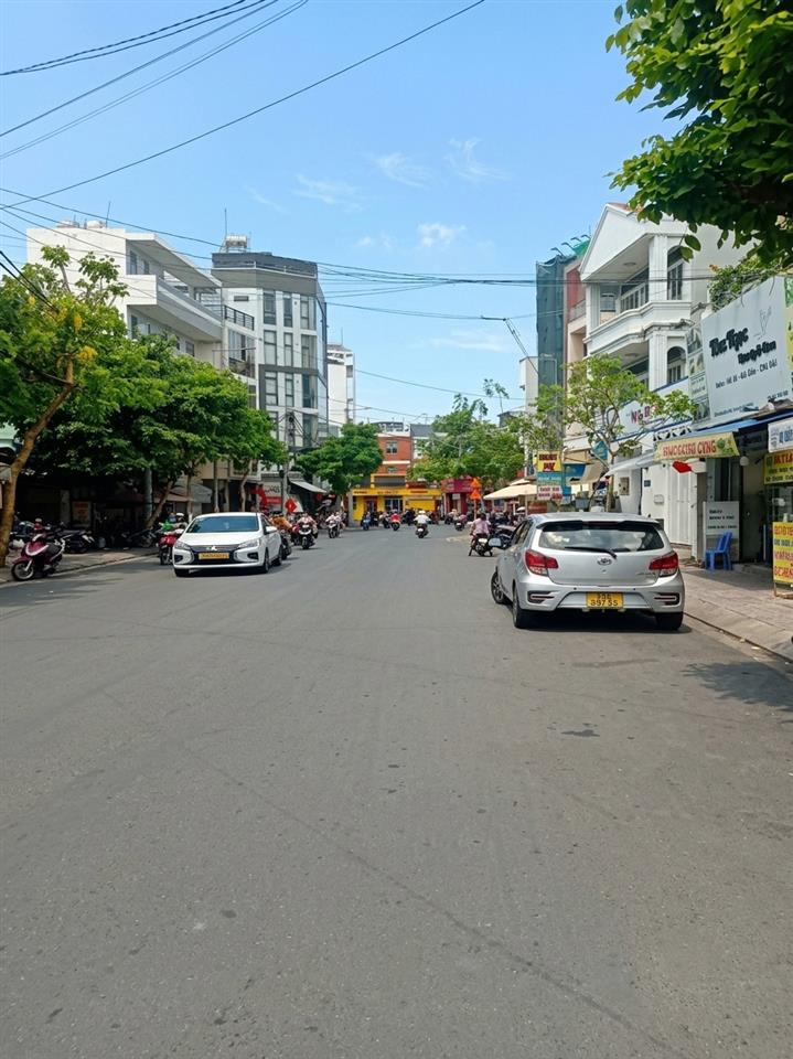 [T2549] Mặt tiền Bùi Đình Tuý kinh doanh đỉnh, ngang 4.5m nở hậu 11m, giá 18.x tỷ
