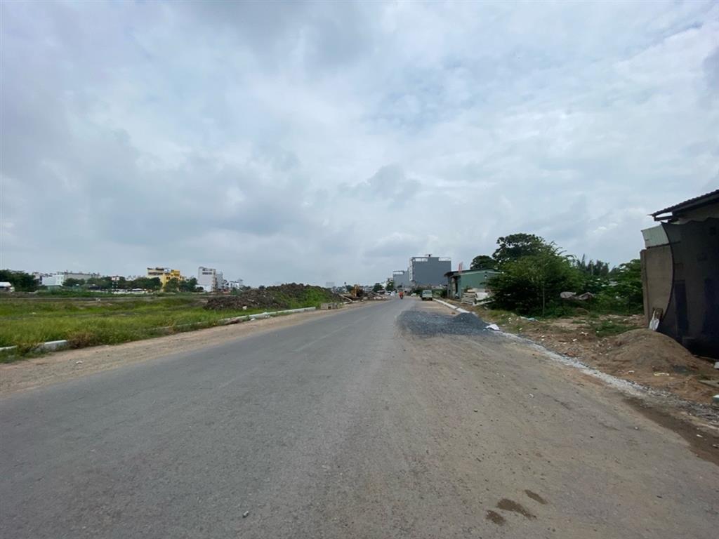 [T5898] Đất vuông vức hẻm ô tô gần Cầu Bến Phân - Giá 2.x tỷ
