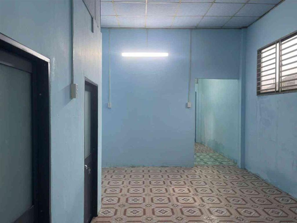 [T2892*] Nhà C4 vuông vức N.Hậu sát Chợ Hóc Môn – Giá 2.x tỷ