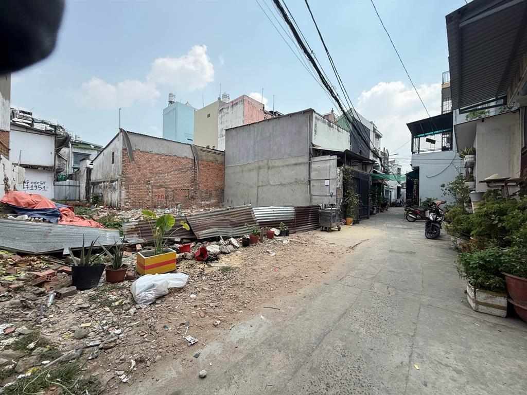 [T2904*] Lô đất ngang 7.4m vuông vức gần Chợ Xóm Mới, Lê Đức Thọ, giá 5.x tỷ
