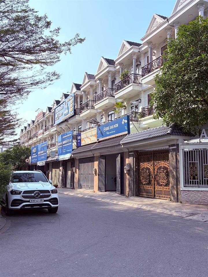 [T2946] Giá Rẻ Khu Phân Lô Đồng Bộ - Đất Lê Đức Thọ vuông vức, Đường  8m Né - Giá 7.x tỷ