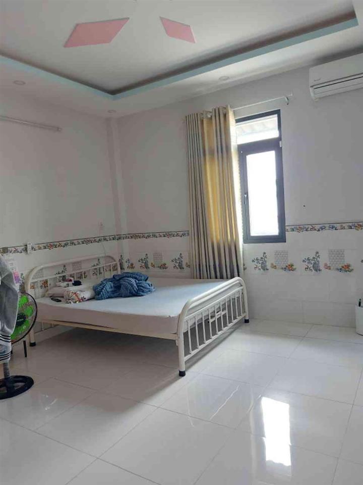 [T3041] Nhà 4 tầng vuông A4 sát Sân Golf Tân Sơn Nhất - Giá 7.x Tỷ