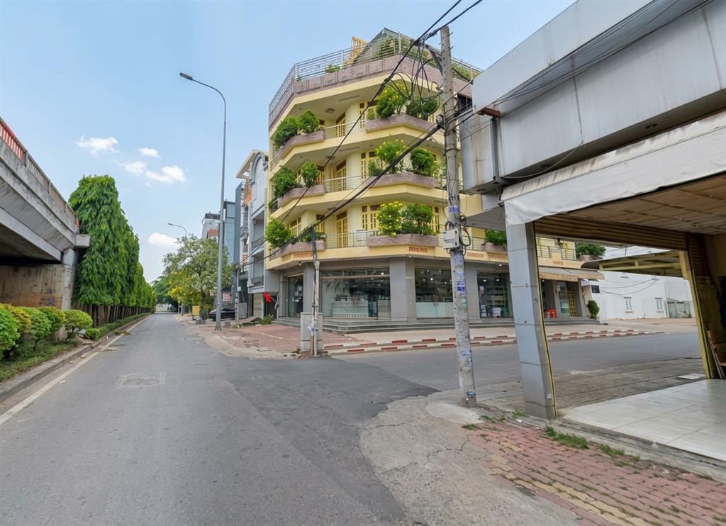T3064 CHDV Mặt tiền 6 tầng 11PN Hà Huy Giáp An Phú Đông, 9.x tỷ