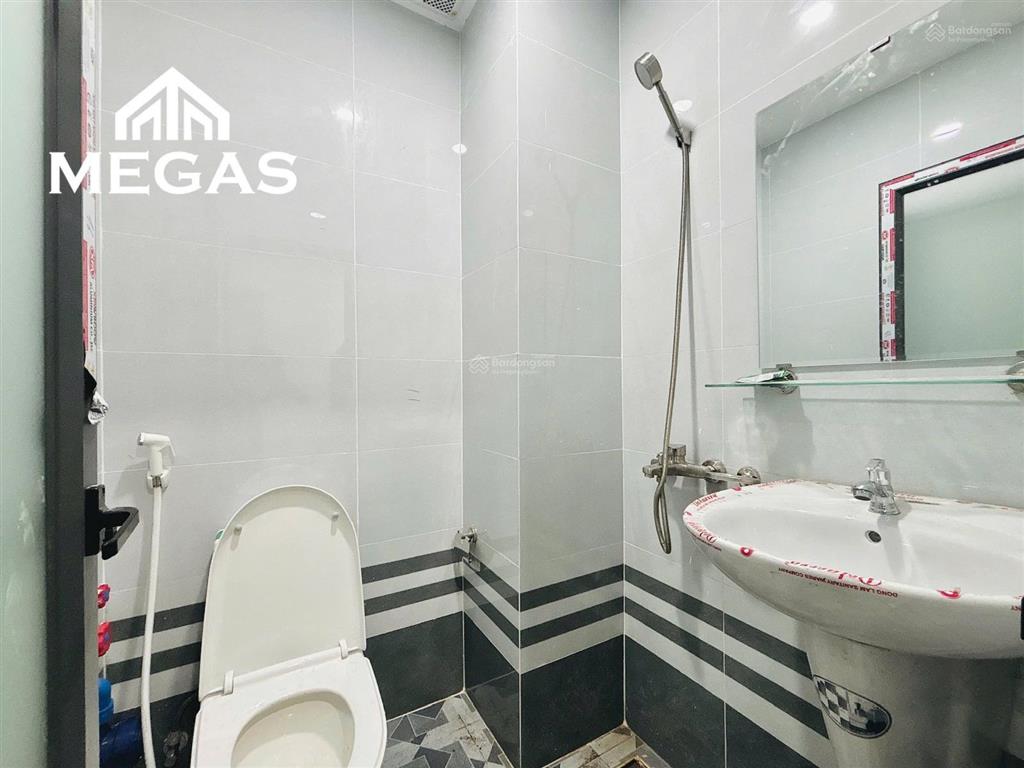 Duplex ngay cầu bông, chợ bà chiểu, hàng xanh, trung tâm bt. sát hồng bàng, uef, gtvt, ufm