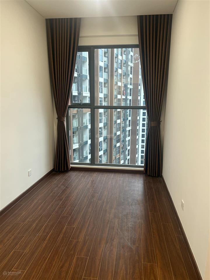 Cho thuê căn góc tòa h1 tầng 23 masterise view hồ ngọc trai, 2n+1+2wc, nội thất cơ bản