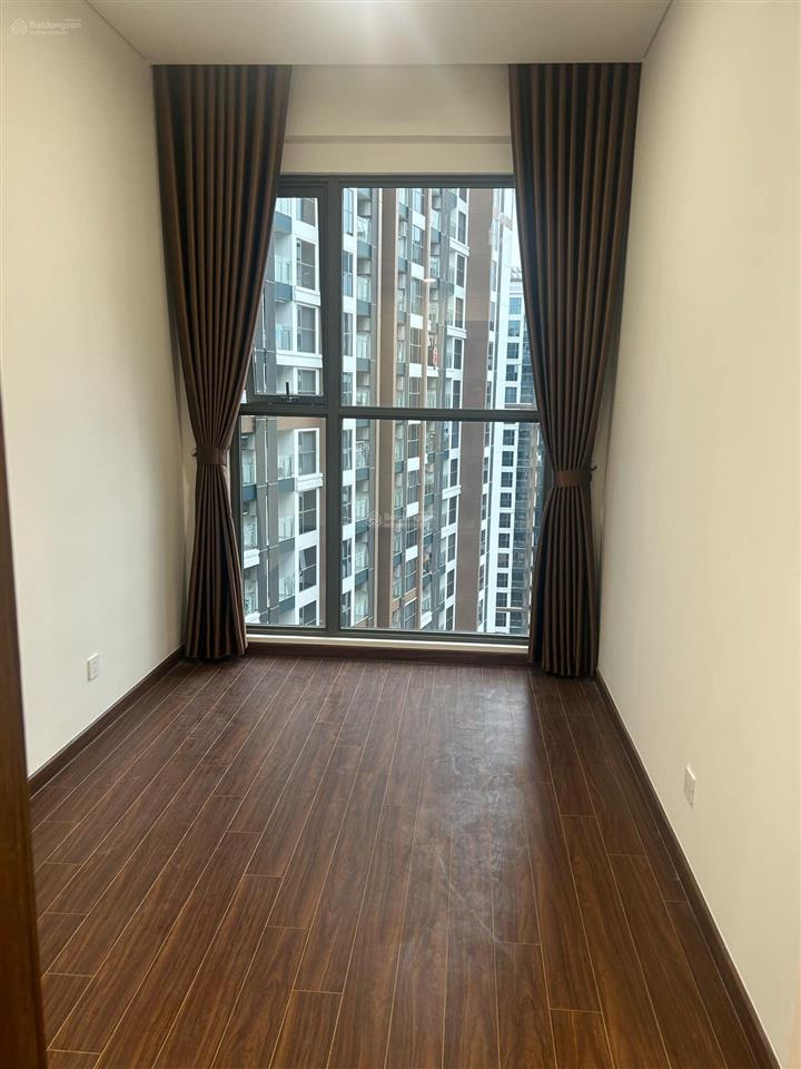 Cho thuê căn góc tòa h1 tầng 23 masterise view hồ ngọc trai, 2n+1+2wc, nội thất cơ bản