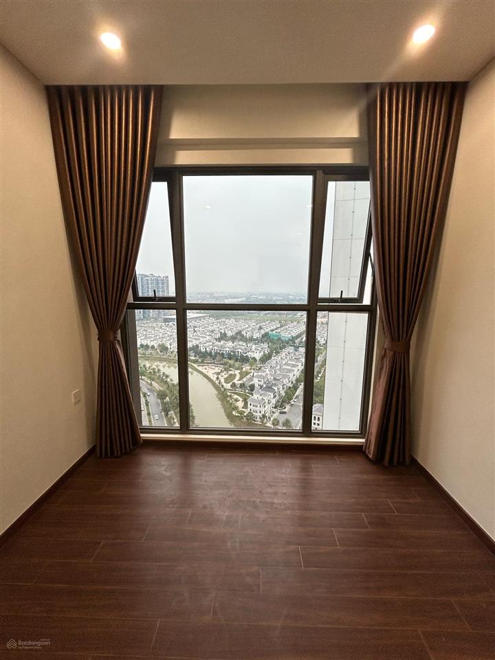 Cho thuê căn góc tòa h1 tầng 23 masterise view hồ ngọc trai, 2n+1+2wc, nội thất cơ bản
