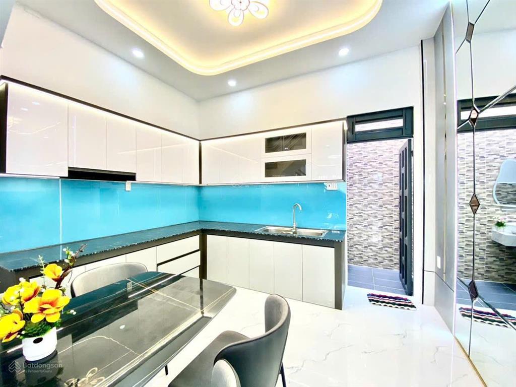 Bán nhà 3 lầu,4p,hẻm ô tô đường ht13,hiệp thành q12. giá  5,75 tỷ