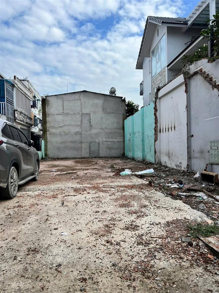 Bán lô đất dt 4x18m  mặt tiền đường ht26,q12. giá  5,75 tỷ