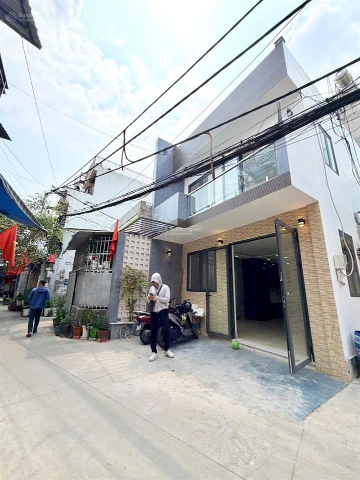 Bán nhà dt 5x13m  hẻm ô tô thông gần ngã tư an sương,q12. giá  5,2 tỷ