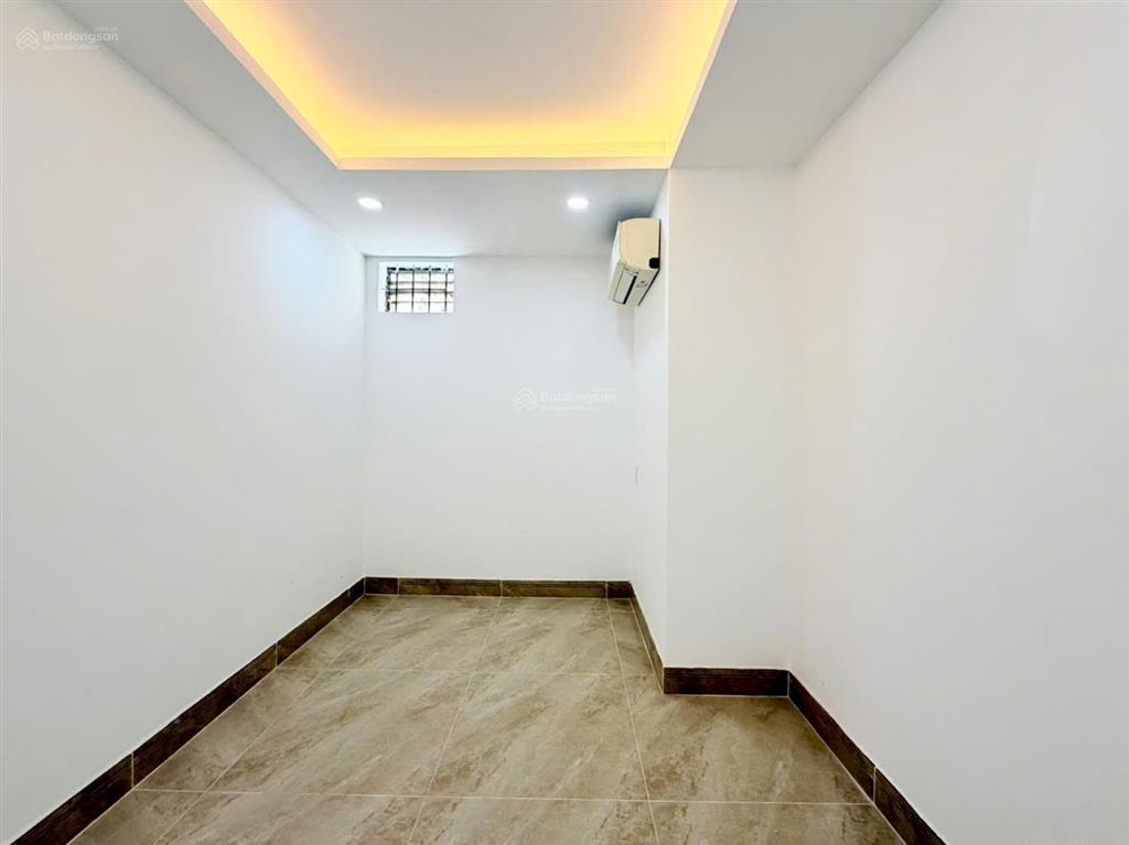 Bán nhà dt 5x13m  hẻm ô tô thông gần ngã tư an sương,q12. giá  5,2 tỷ