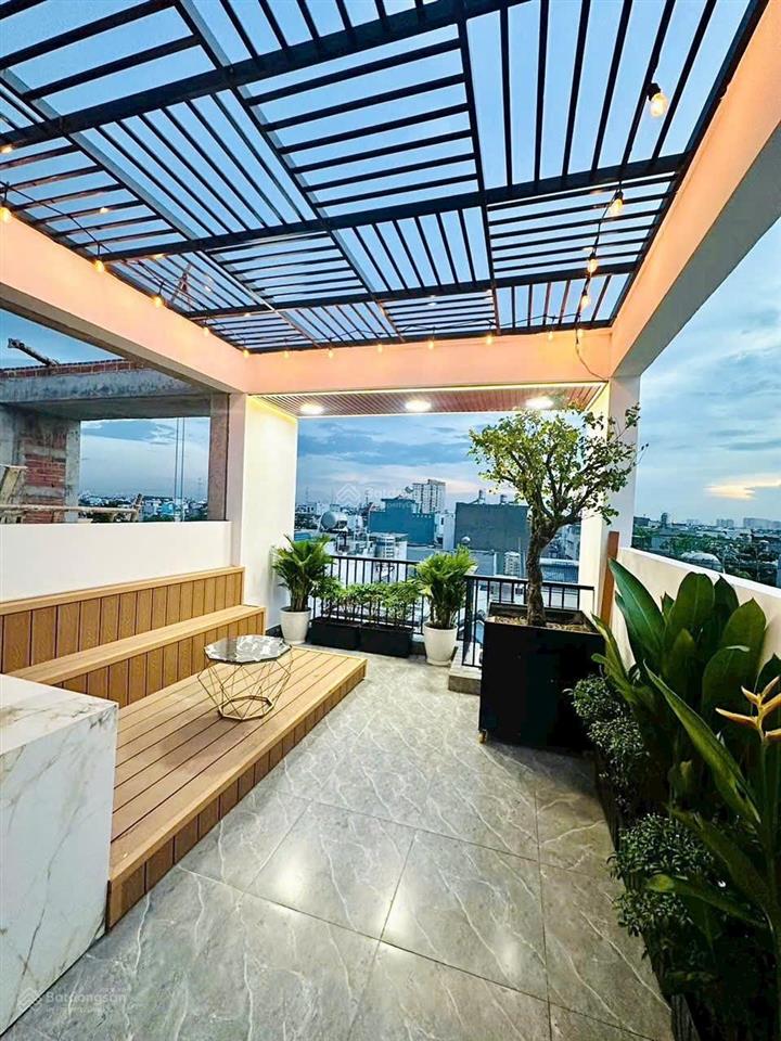 Bán nhà 3 lầu,4p,đường ô tô gần cầu vượt ngã tư ga q12. giá  6,3 tỷ