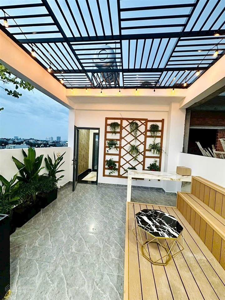 Bán nhà 3 lầu,4p,đường ô tô gần cầu vượt ngã tư ga q12. giá  6,3 tỷ