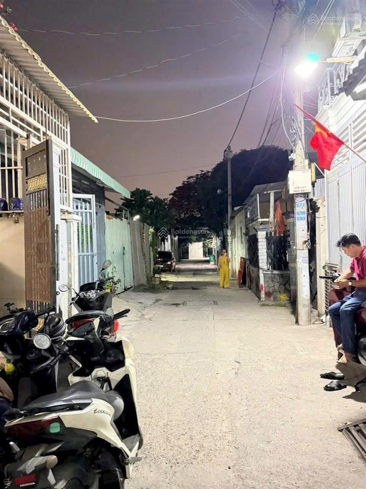 Bán nhà dt 6.42m x 20m  hẻm ô tô đường dương thị mười q12, giá 5,2 tỷ