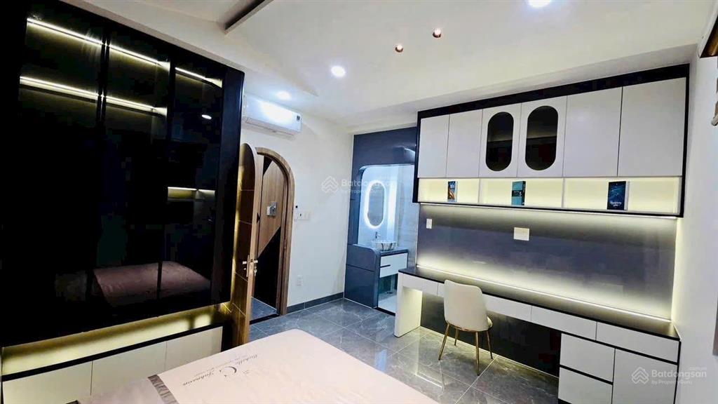 Bán nhà 4 lầu  đường ô tô  tô ngọc vân q12. giá  7,45 tỷ