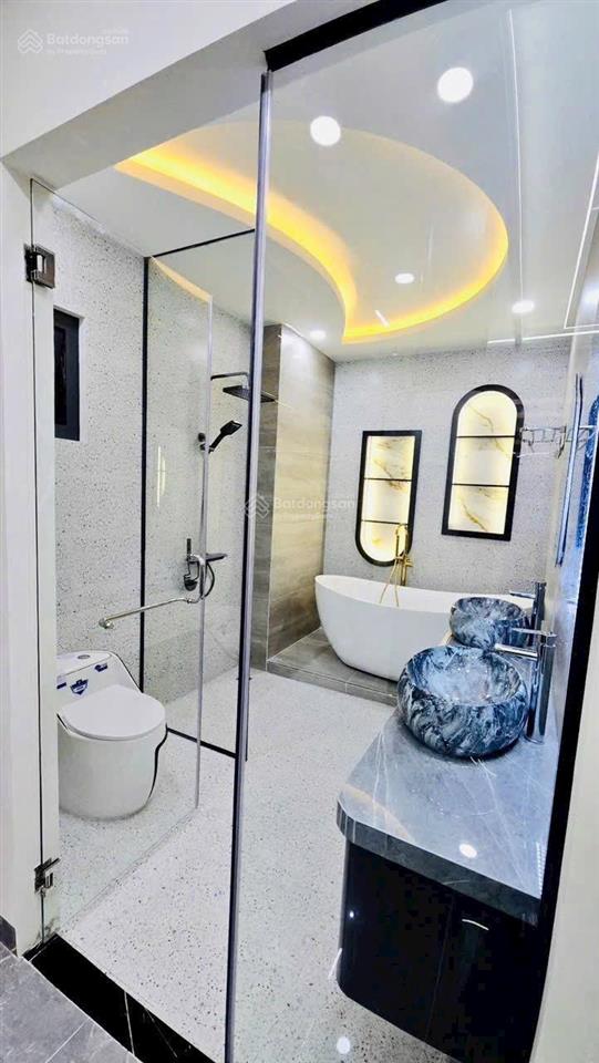 Bán nhà 4 lầu  đường ô tô  tô ngọc vân q12. giá  7,45 tỷ