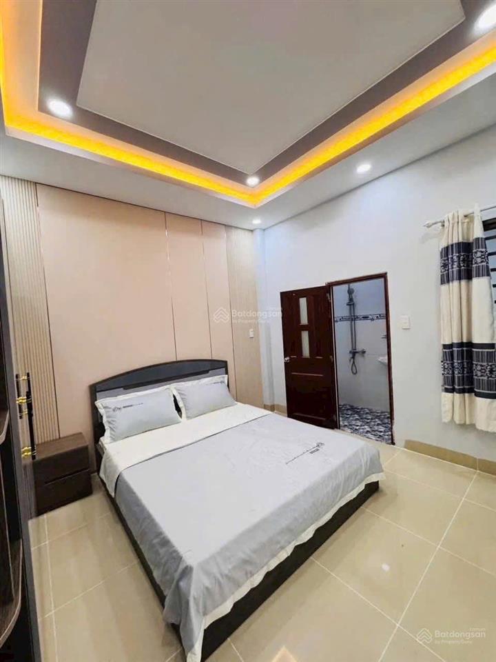 Bán nhà 3 lầu,4p  hẻm ô tô 1/ thạnh xuân 22. giá 5,53 tỷ