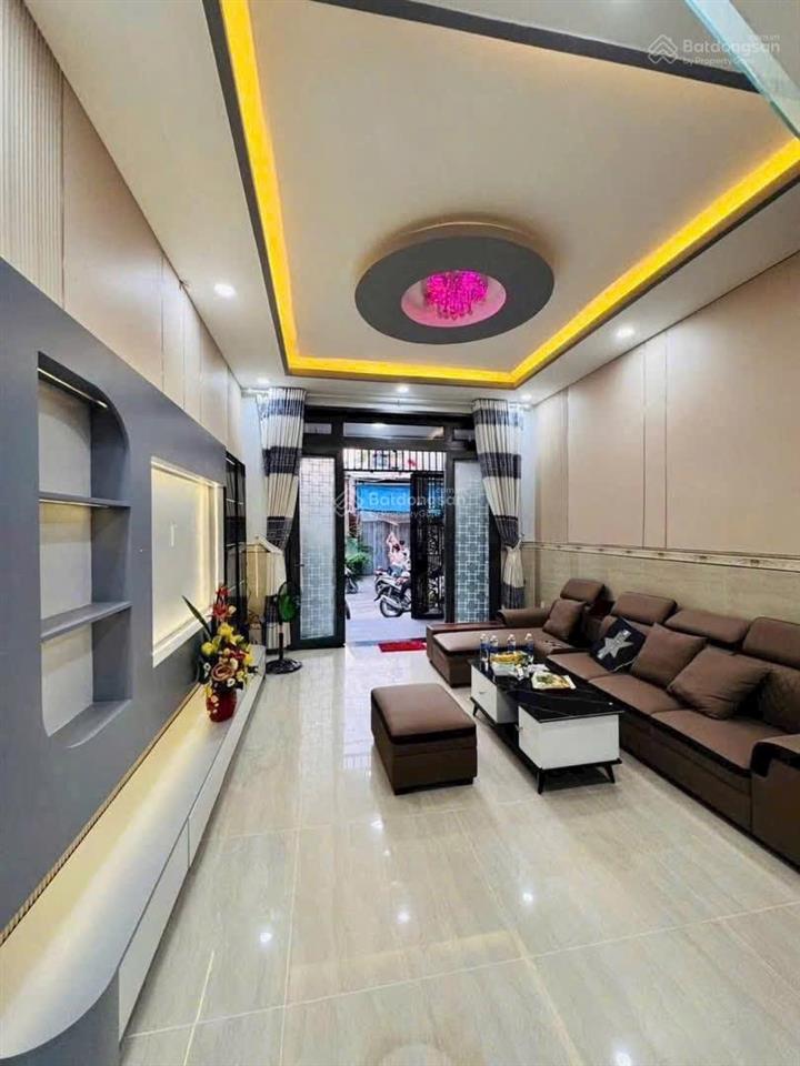 Bán nhà 3 lầu,4p  hẻm ô tô 1/ thạnh xuân 22. giá 5,53 tỷ