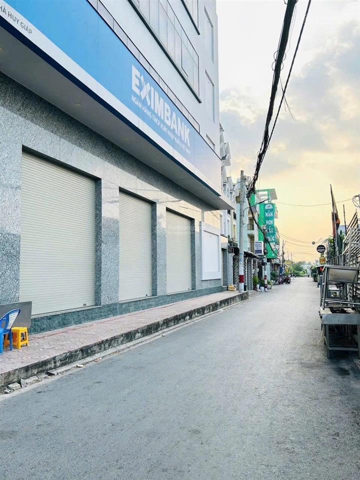 Bán nhà mặt tiền  thạnh xuân 46  2 lầu 4p. giá  5,86 tỷ
