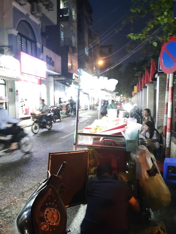 Bán đất lê văn hiến. 115 m2, mặt tiền khủng, ô tô tránh, kinh doanh sầm uất. giá nhỉnh 19.99 tỷ.