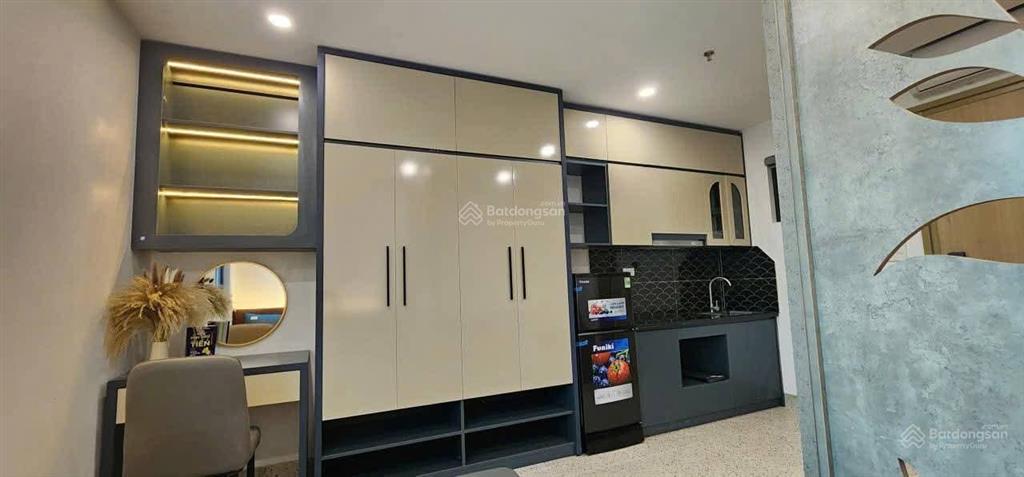 Bán gấp toà chdv đức thắng, 100 m2, 7 t, tm, ô tô đỗ cửa, dòng tiền 120 tr/th. giá hơn 21 tỷ