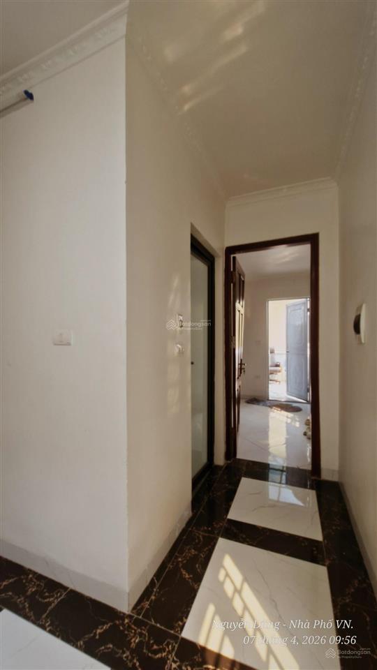 Bán gấp nhà cổ nhuế. 45 m², 6 tầng, thang máy, ô tô tránh, kinh doanh sầm uất, nhỉnh 9 tỷ