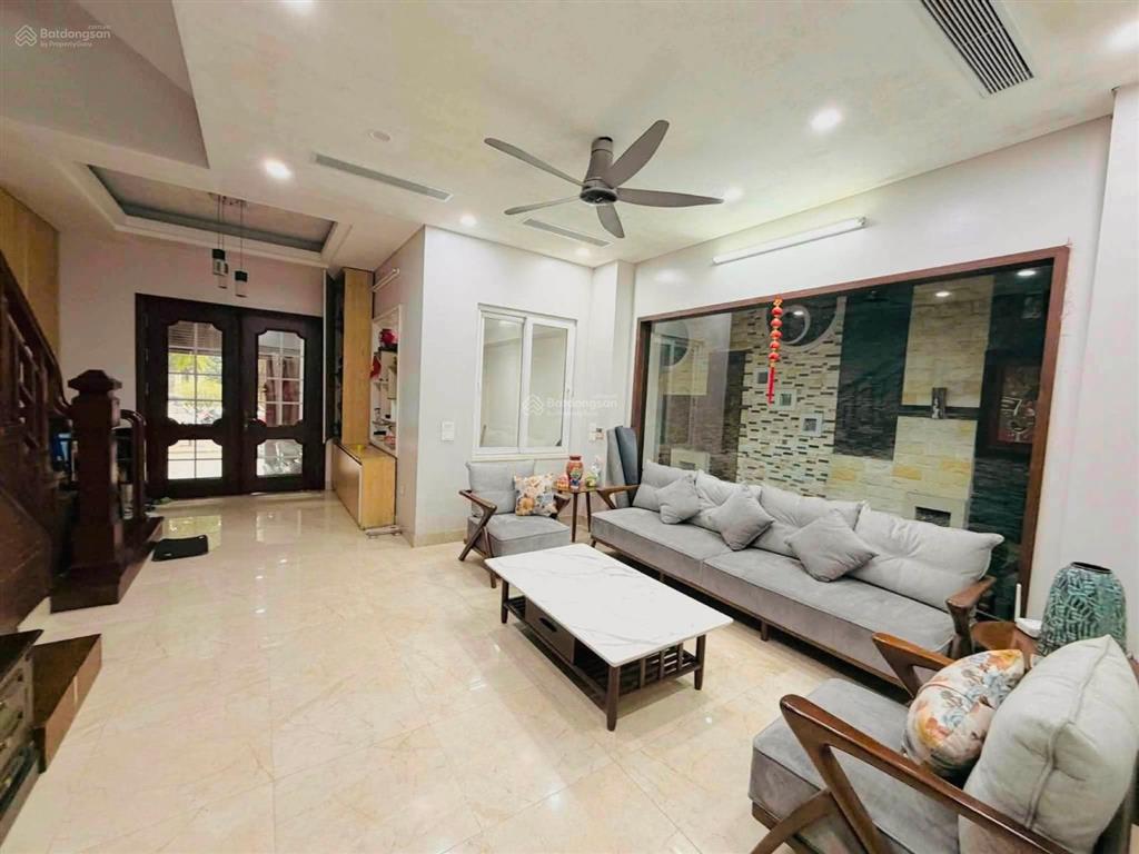 Bán nhà đỗ nhuận. 110 m², 5 t, vỉa hè ô tô tránh, kinh doanh đỉnh cao. giá 52,99 tỷ